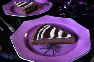 spiderweb chocolate tart