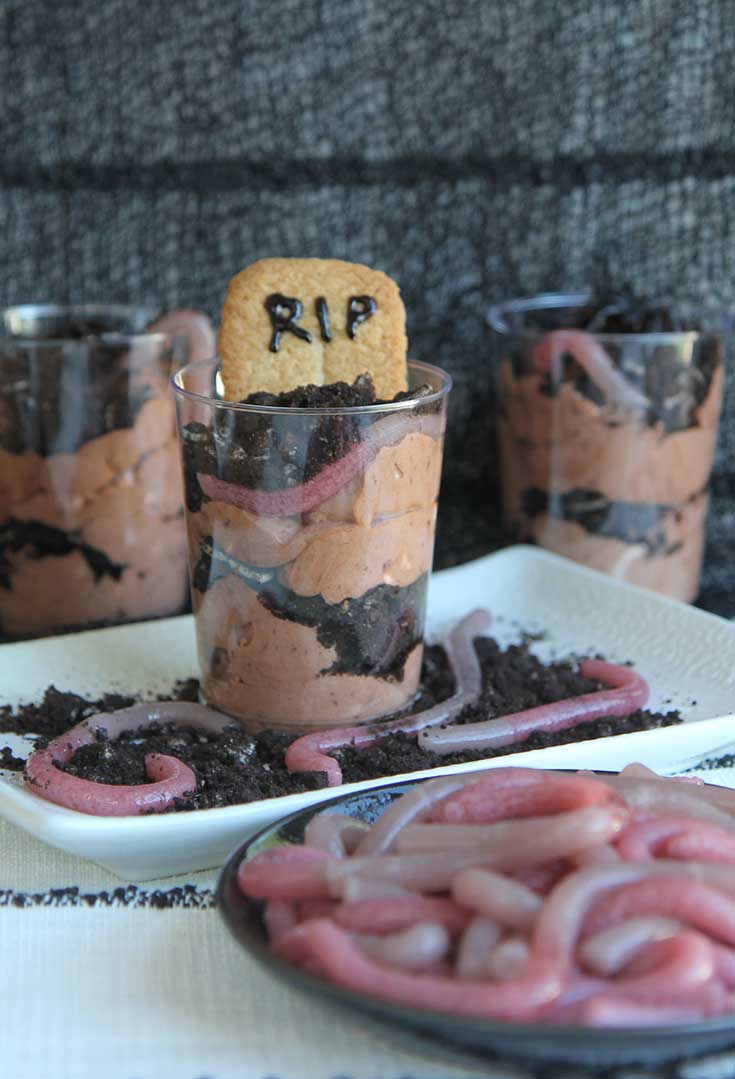 Chocolate Pudding Dirt Cups Recipe (aka Worms in Dirt Dessert) For