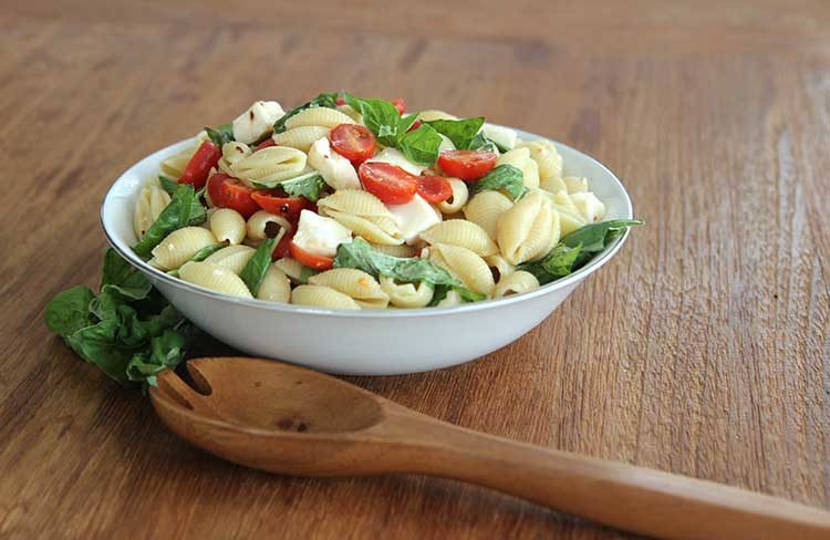 caprese pasta salad