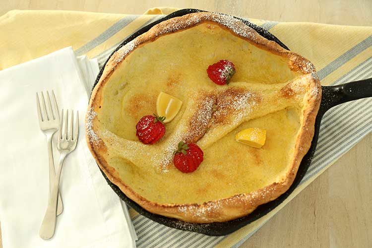 Dutch Baby Pancake -Easy Crispy Oven Pancake